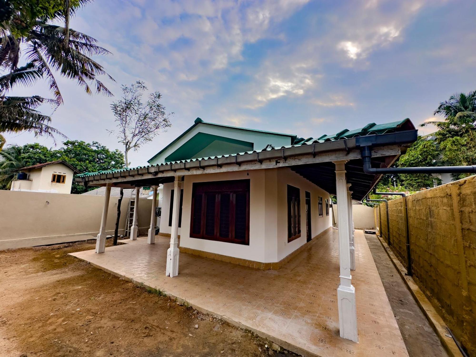 Bungalow By Tropical Villa Weligama Exteriör bild